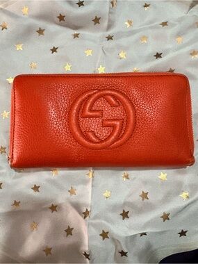 Gucci Orange Zip-Around Pebbled Leather Wallet with Embossed Double G